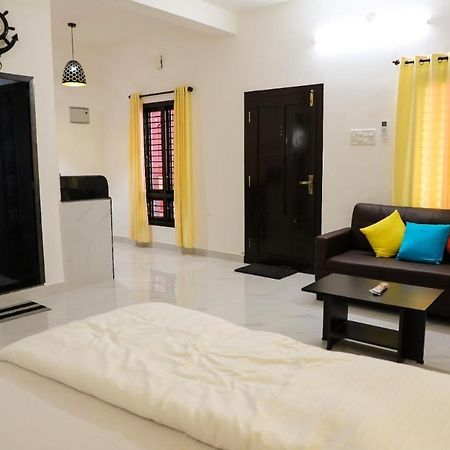 Castle Home Stays Udupi Esterno foto