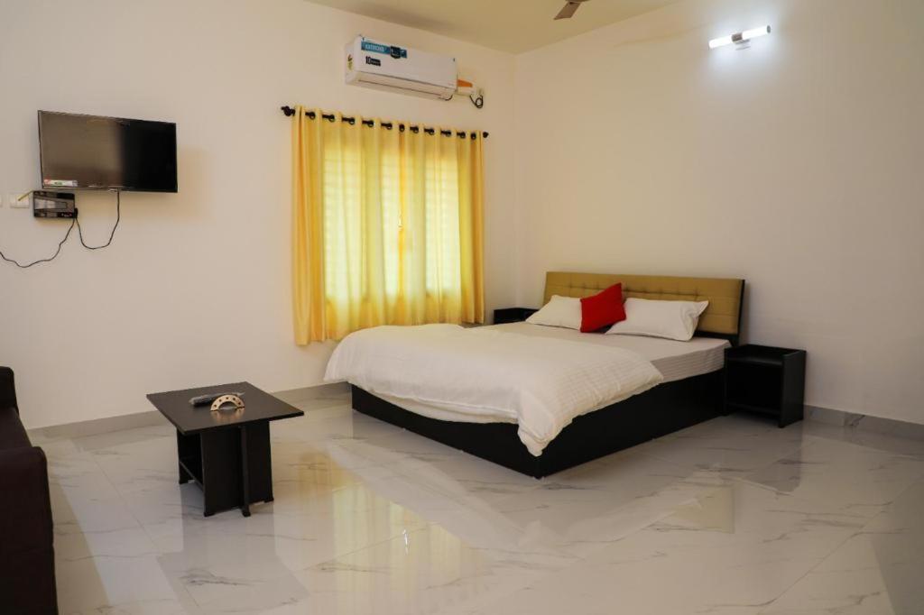 Castle Home Stays Udupi Esterno foto