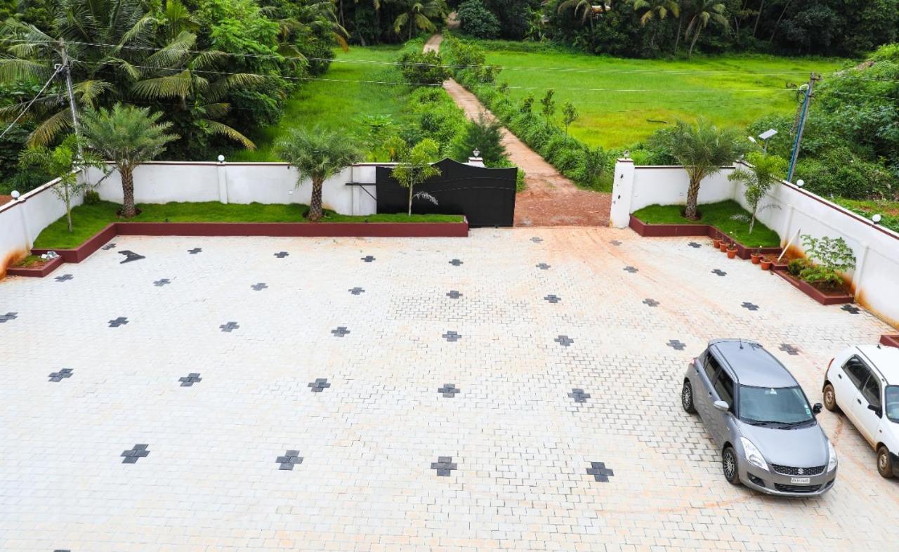Castle Home Stays Udupi Esterno foto