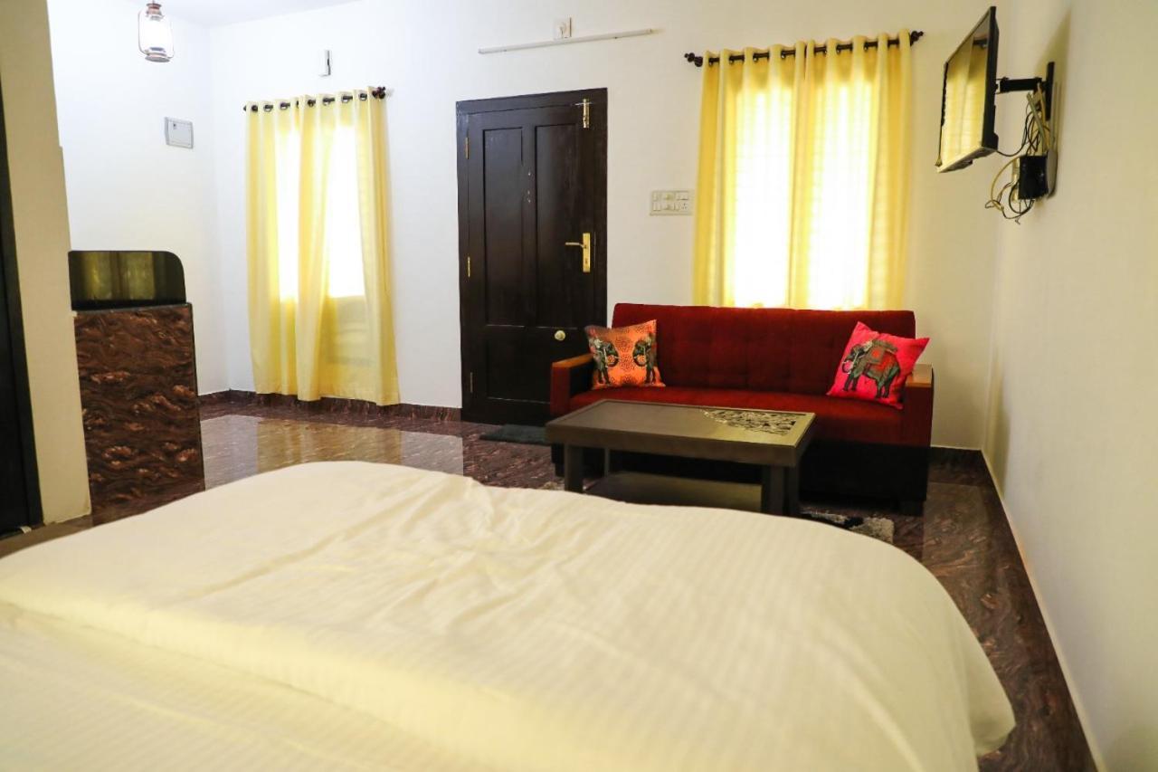 Castle Home Stays Udupi Esterno foto